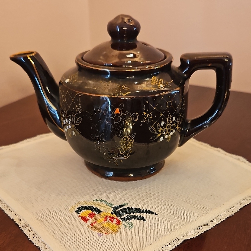 Vintage Japanese Teapot